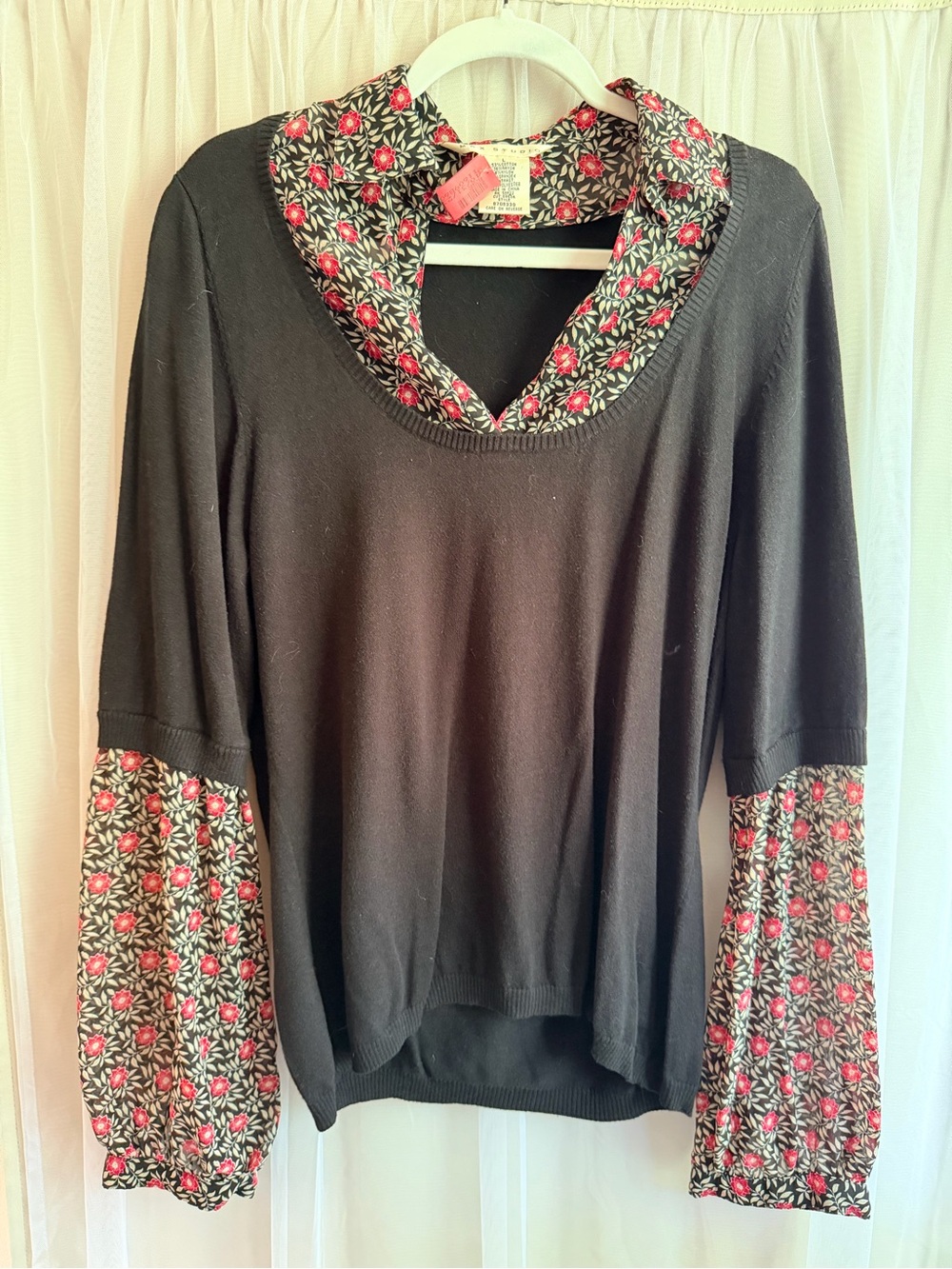 Max Studio Black V-Neck Sweater with faux blouse Red Floral print